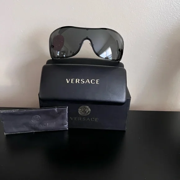 Versace | Accessories | Versace Black Shield Sunglasses With  display picture 3